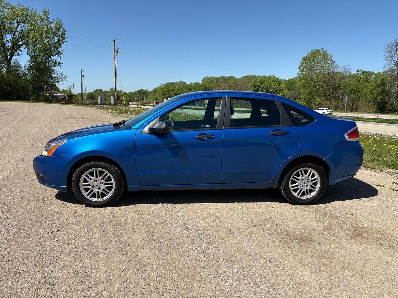 Used 2010 Ford Focus SE FWD image 13