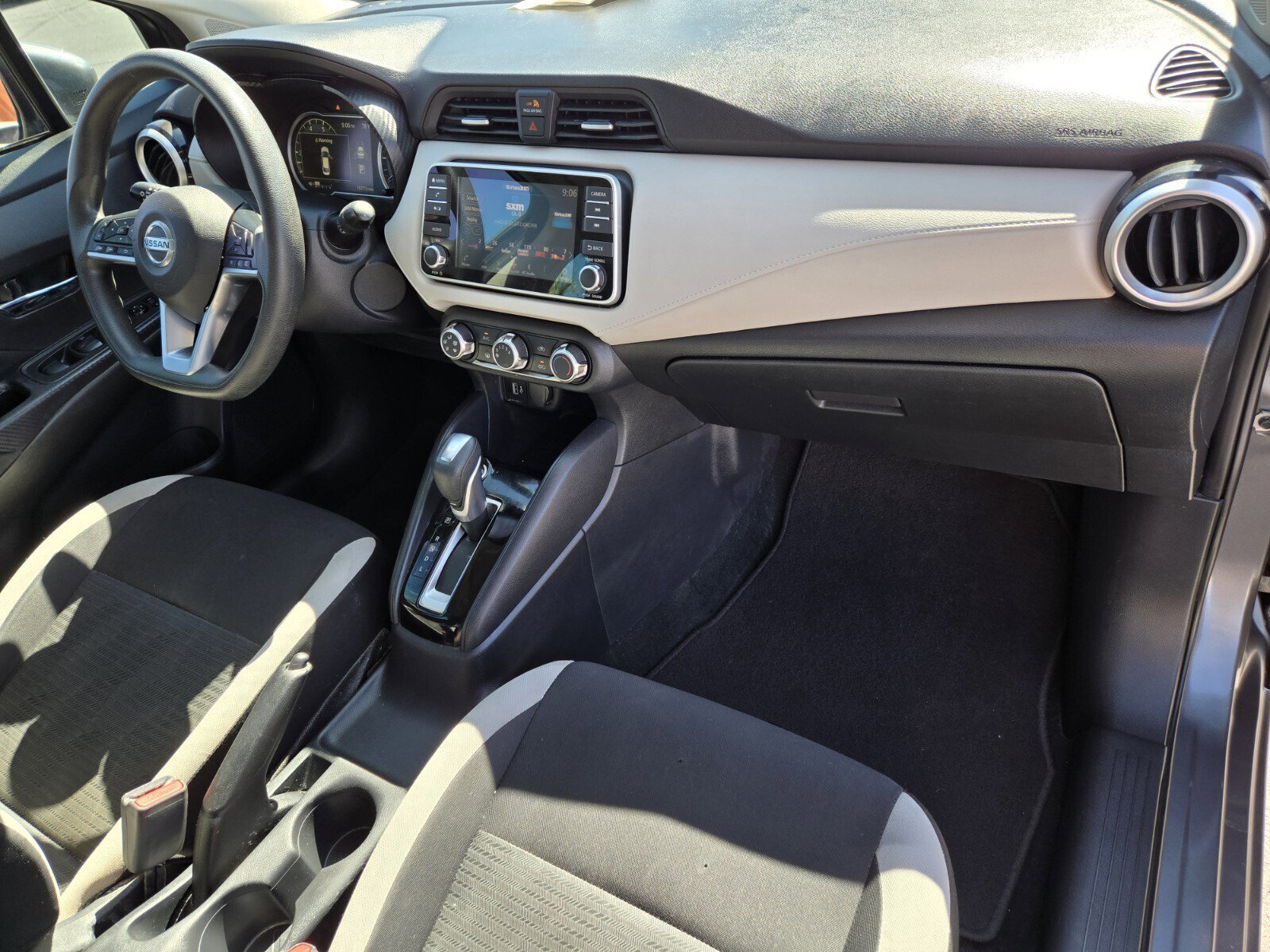 Used 2021 Nissan Versa SV image 13