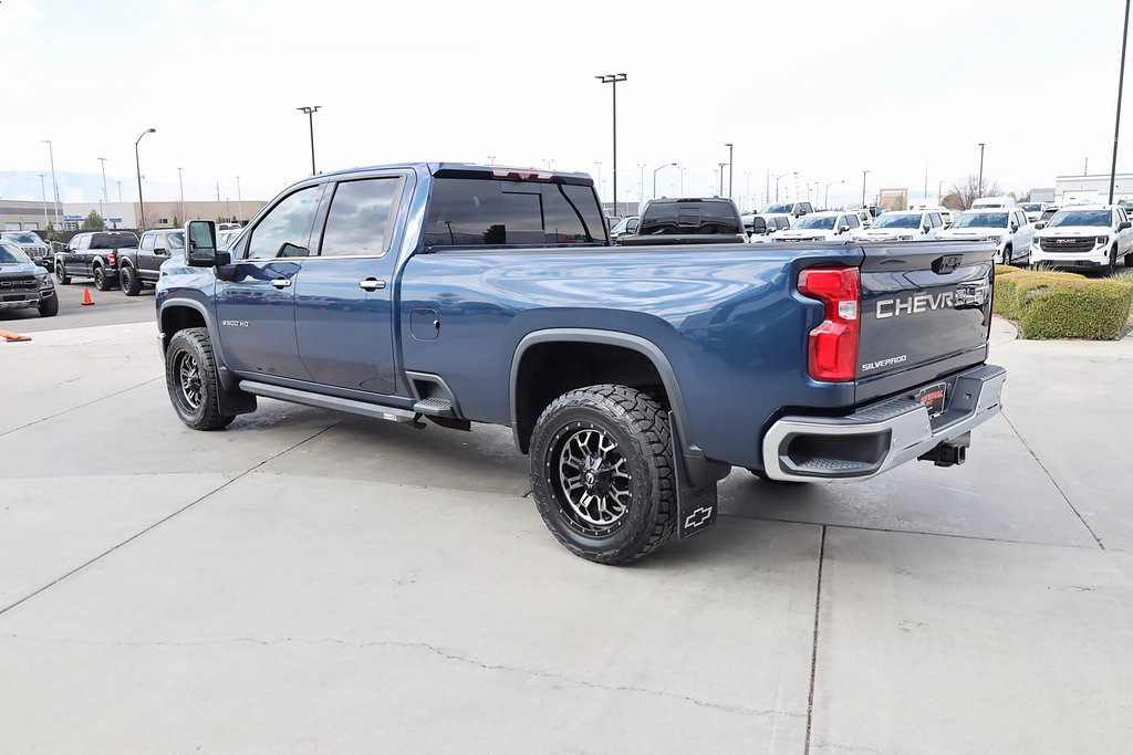 Used 2020 Chevrolet Silverado 3500 LTZ w/ LTZ Premium Package image 4