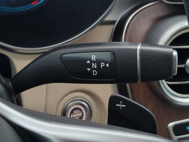 Used 2020 Mercedes-Benz GLC 300 4MATIC image 17