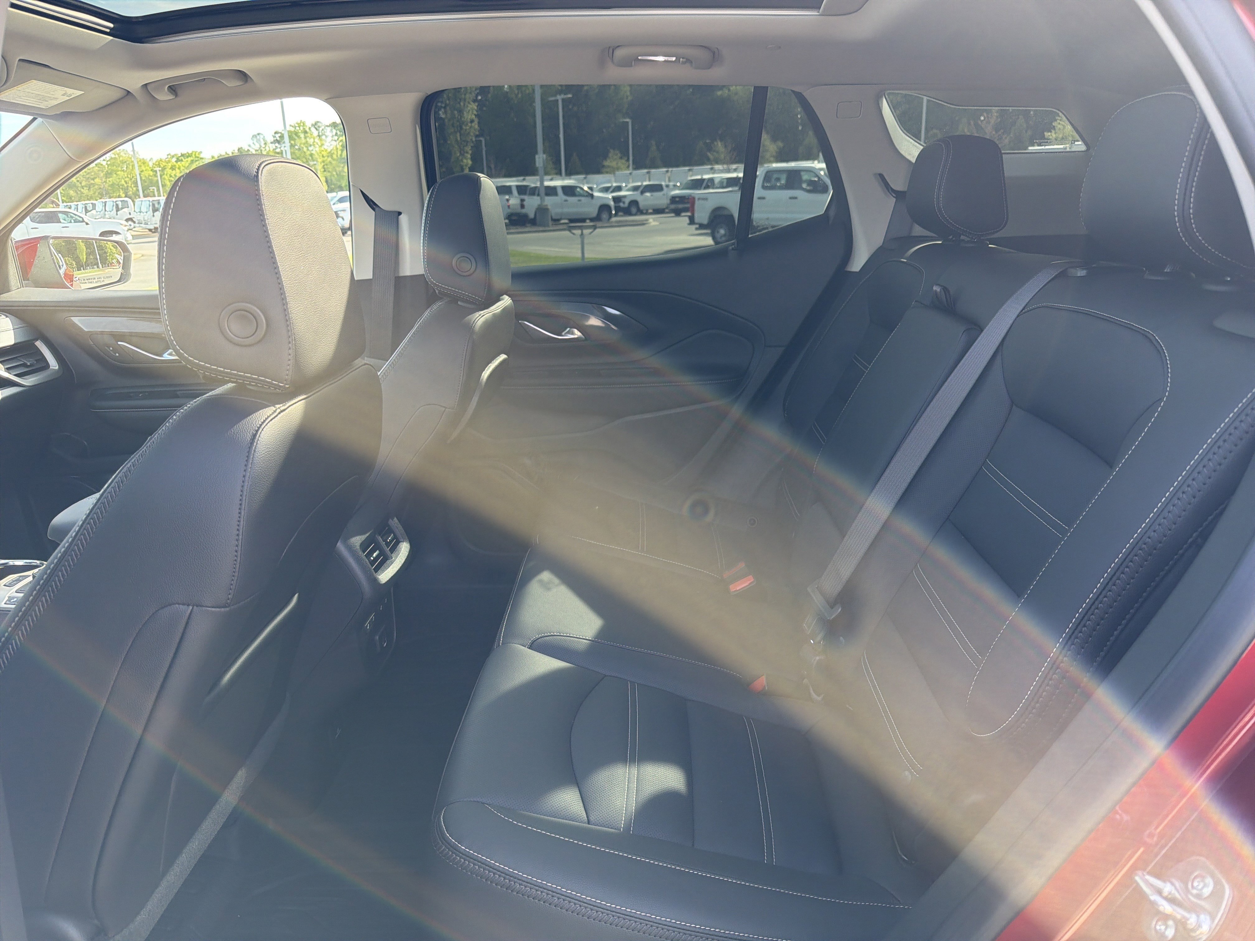 Used 2024 GMC Terrain Denali w/ Denali Premium Package image 33