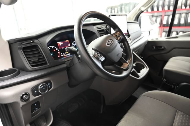 Used 2023 Ford Transit 350 XLT image 23