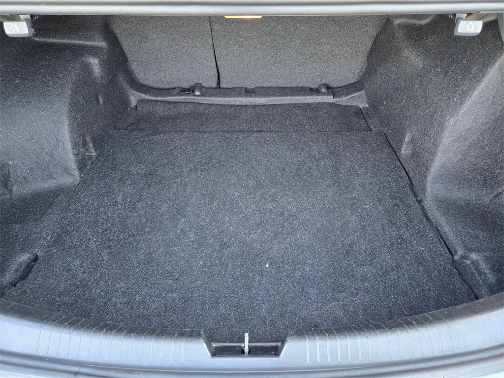 Used 2024 Chevrolet Malibu LT image 28