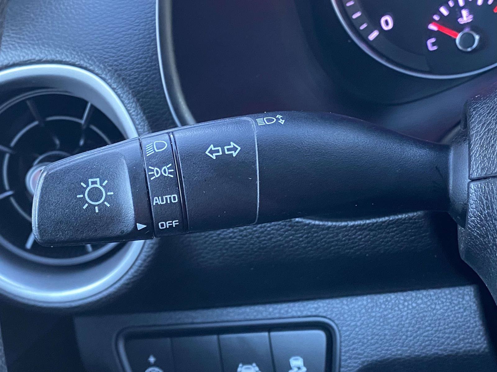 Used 2019 Kia Forte LXS FWD image 32