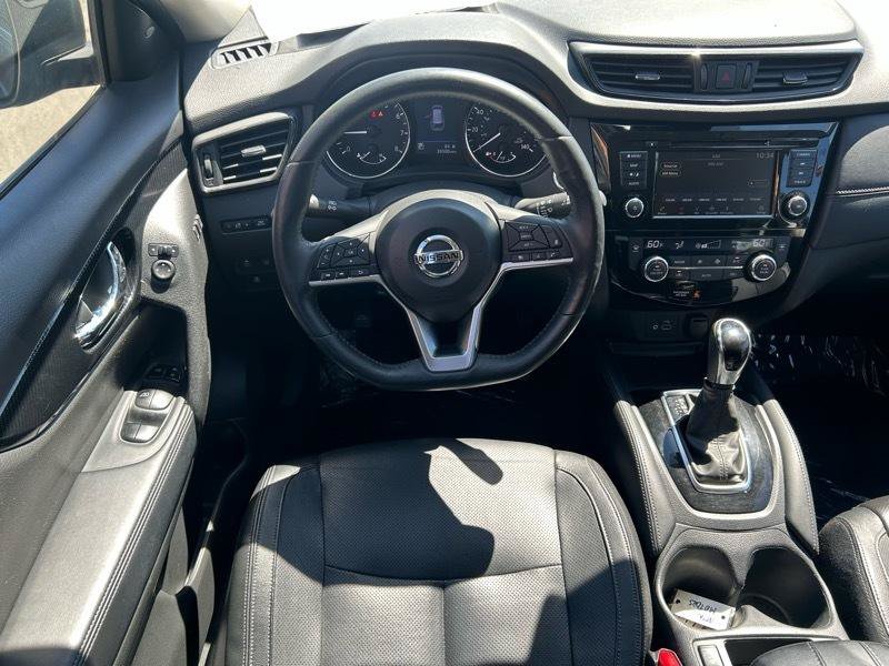 Used 2018 Nissan Rogue SL w/ Premium Package FWD image 9