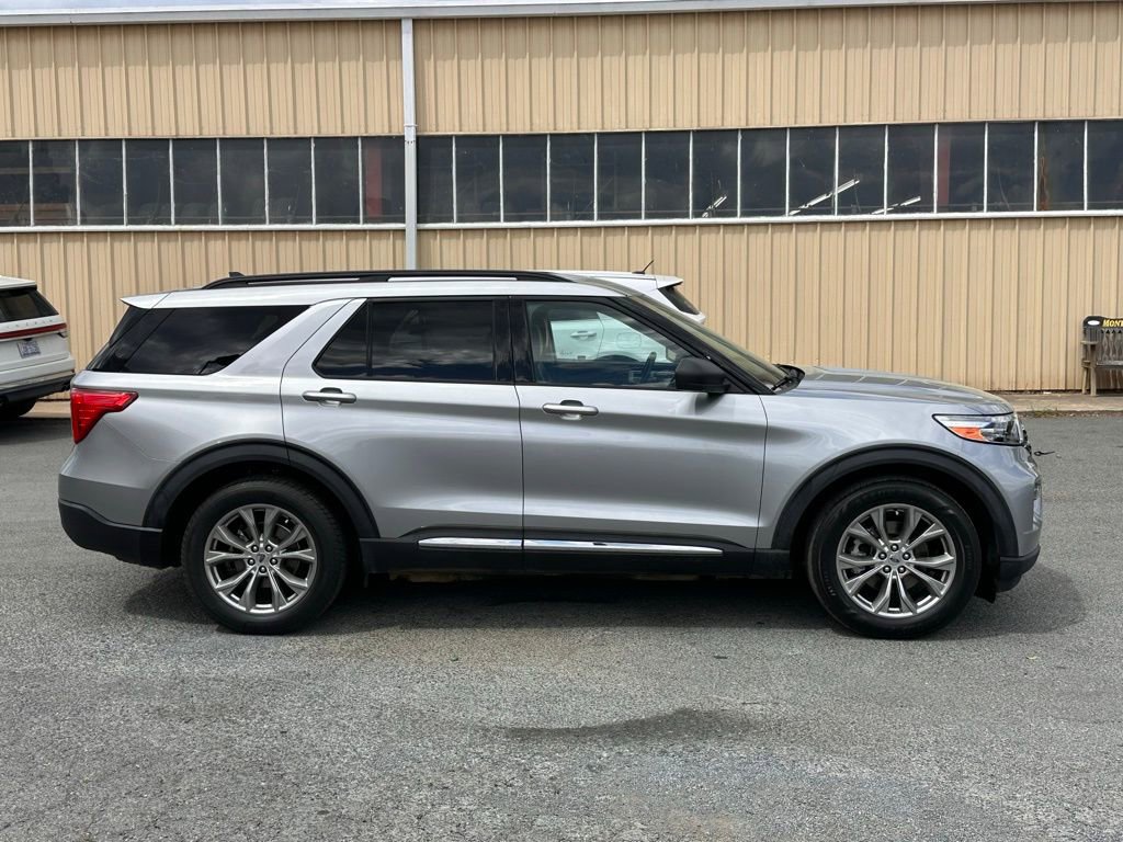 Used 2021 Ford Explorer XLT w/ Equipment Group 202A RWD image 10