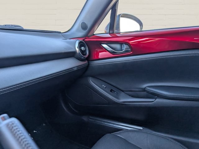 Used 2023 MAZDA MX-5 Miata Grand Touring RWD image 13