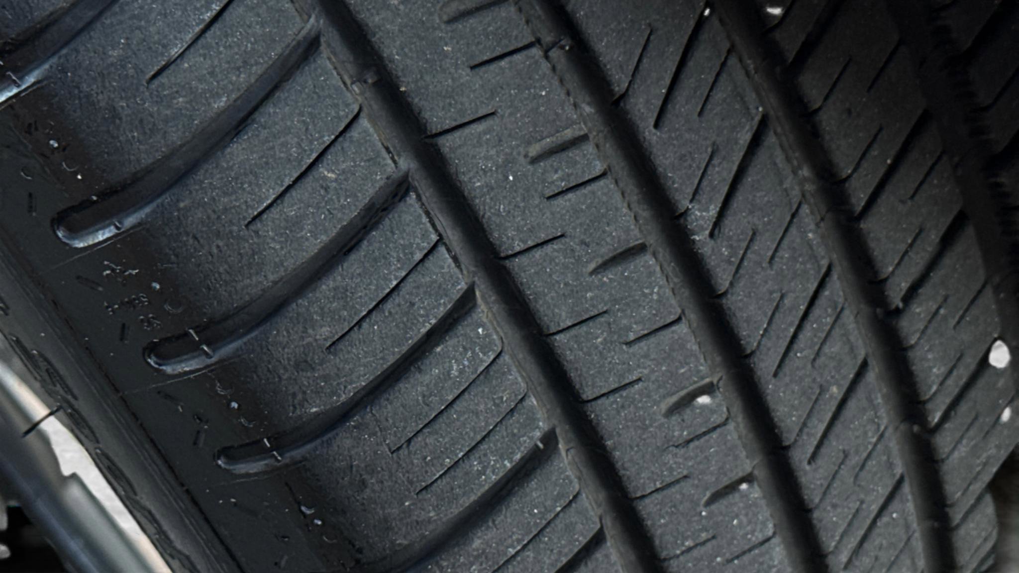 Used 2004 Cadillac XLR image 48