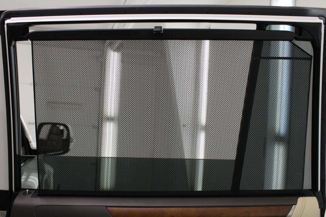 Used 2017 Lexus LX 570 4WD w/ Luxury Package image 49