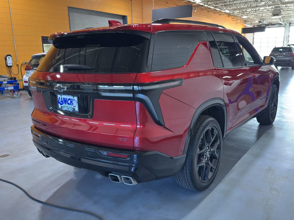 Used 2025 Chevrolet Traverse RS image 49