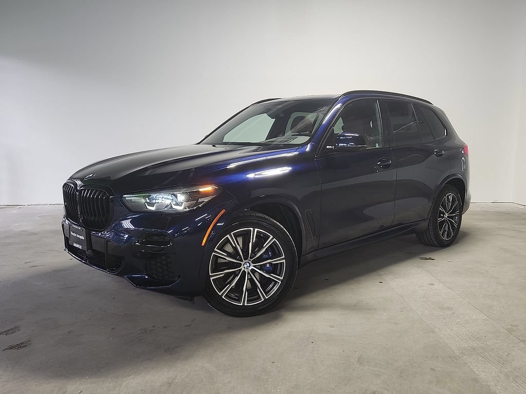 Used 2022 BMW X5 M50i AWD/4WD image 1