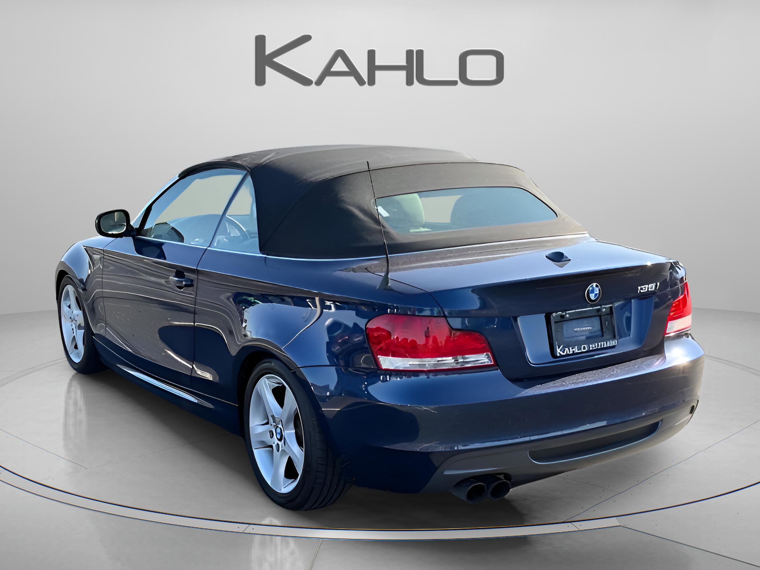 Used 2011 BMW 135i Convertible RWD image 2