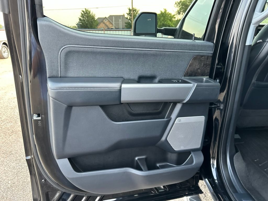 Used 2025 Ford F250 Lariat AWD/4WD image 37
