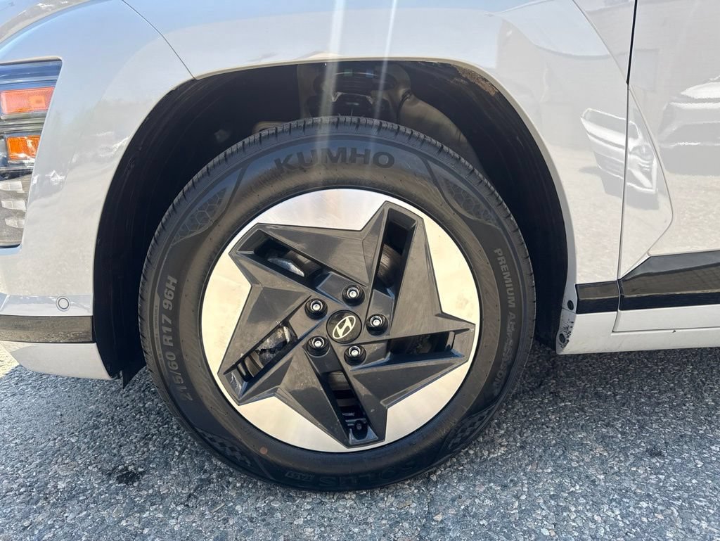 Certified 2024 Hyundai Kona Limited FWD image 11