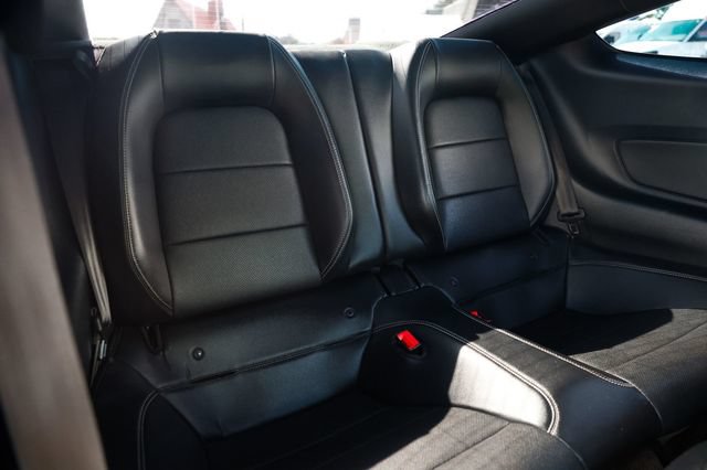 Used 2018 Ford Mustang GT Premium RWD image 17