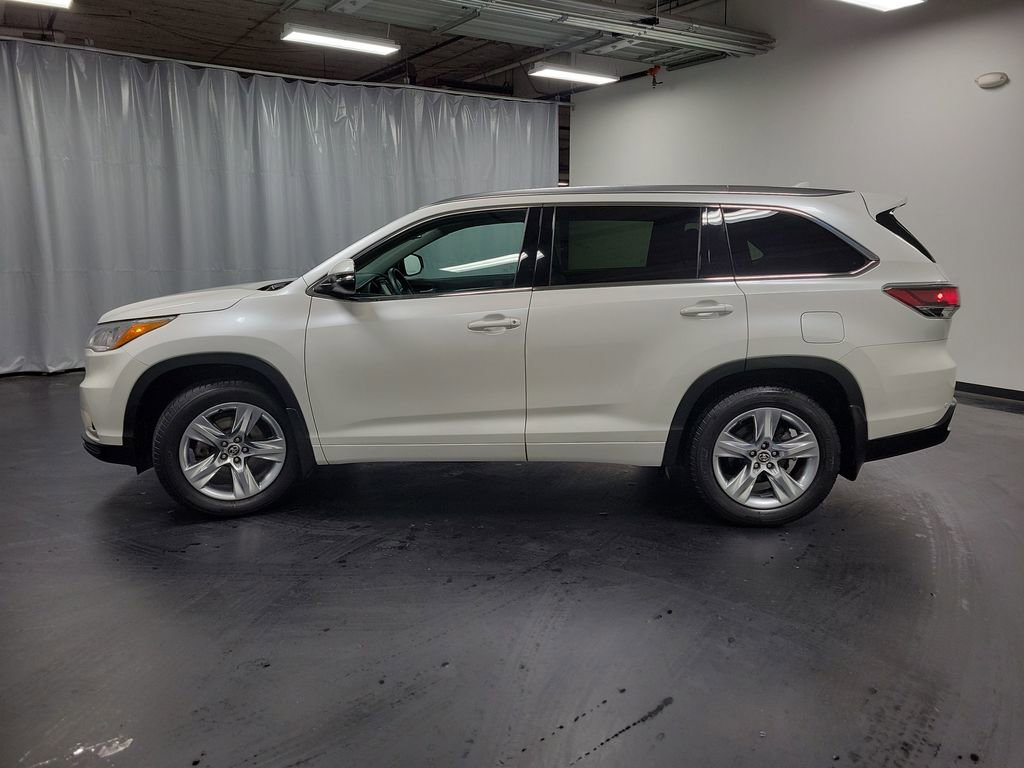 Used 2016 Toyota Highlander Limited image 5