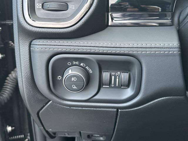 New 2025 RAM 2500 Limited image 27