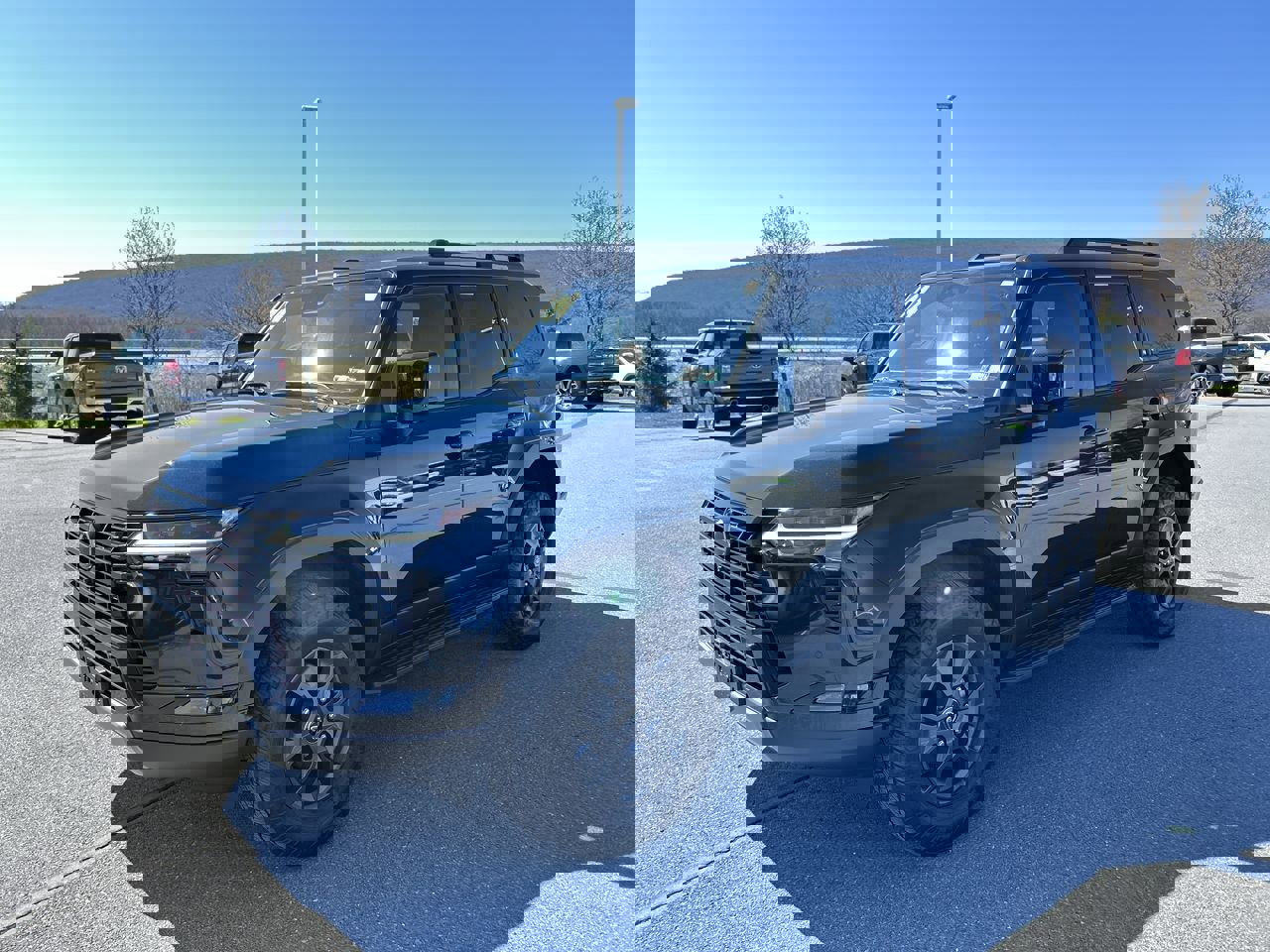 Used 2024 Lexus GX 550 image 3