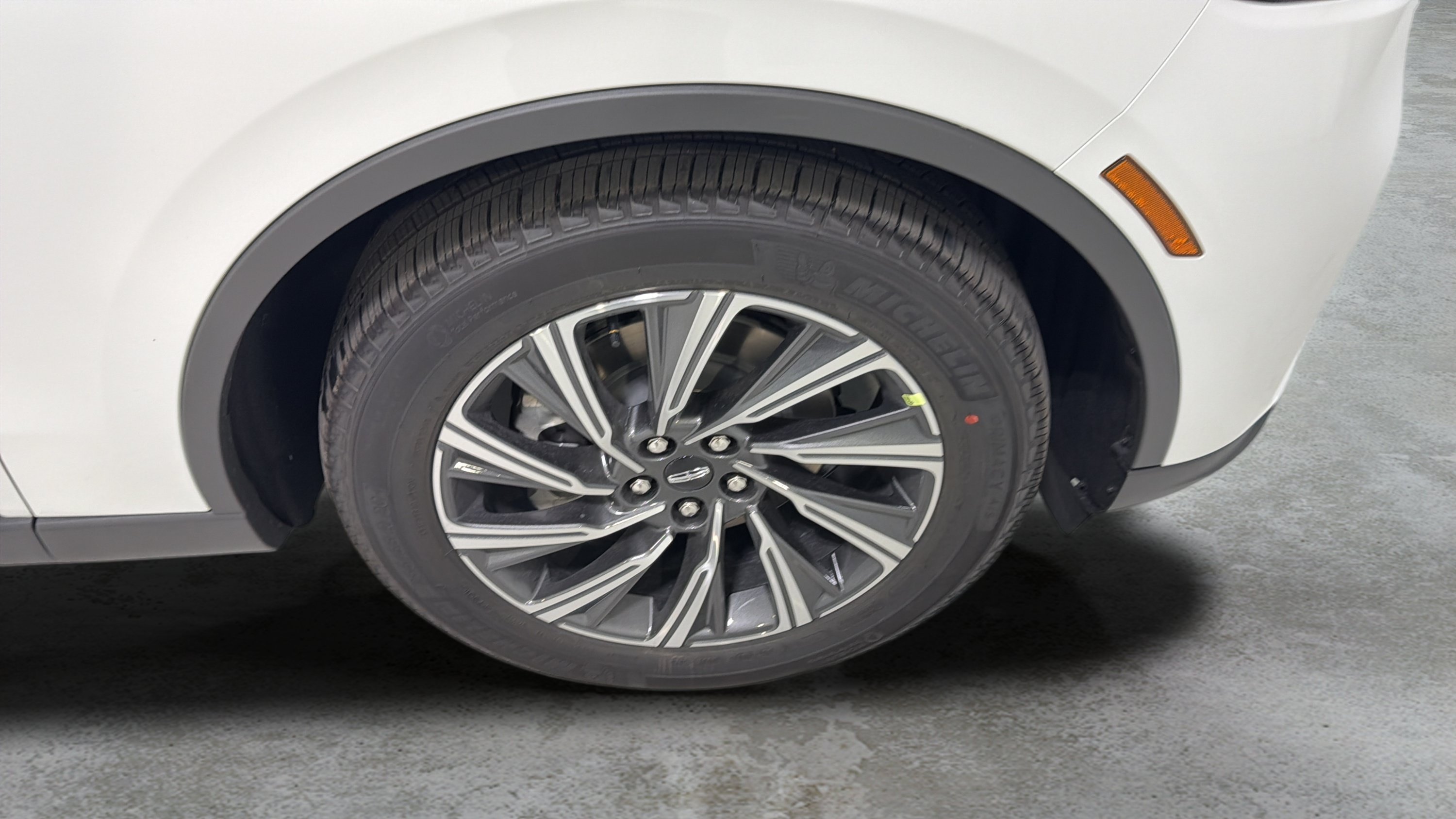 New 2027 Lincoln Aviator 2WD image 25