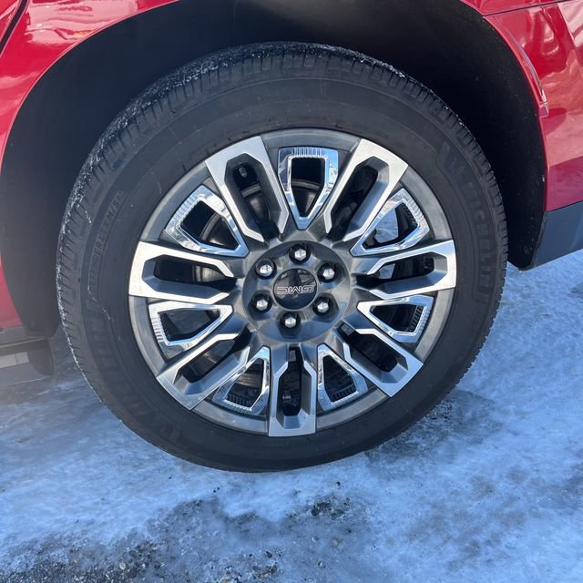 Used 2023 GMC Yukon Denali Ultimate image 23