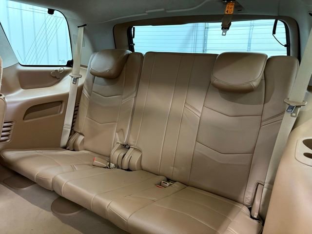 Used 2015 Cadillac Escalade Platinum image 11