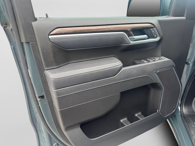 Used 2025 Chevrolet Silverado 1500 LT RWD image 10