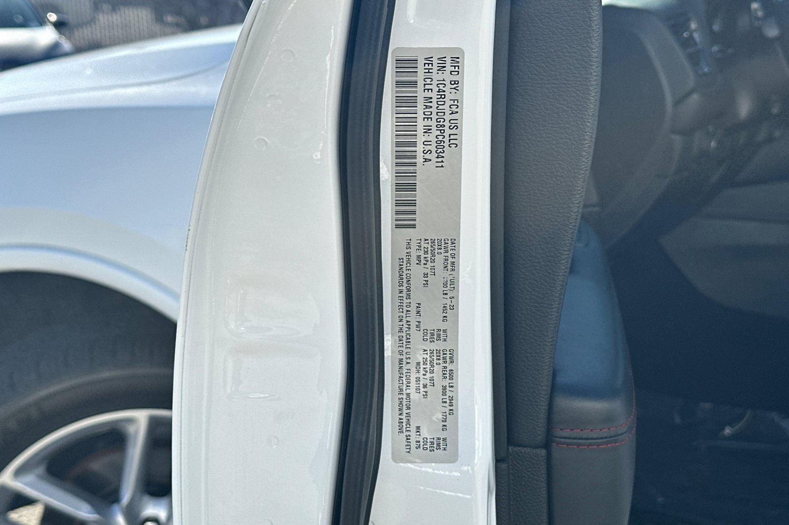 Used 2023 Dodge Durango GT image 36