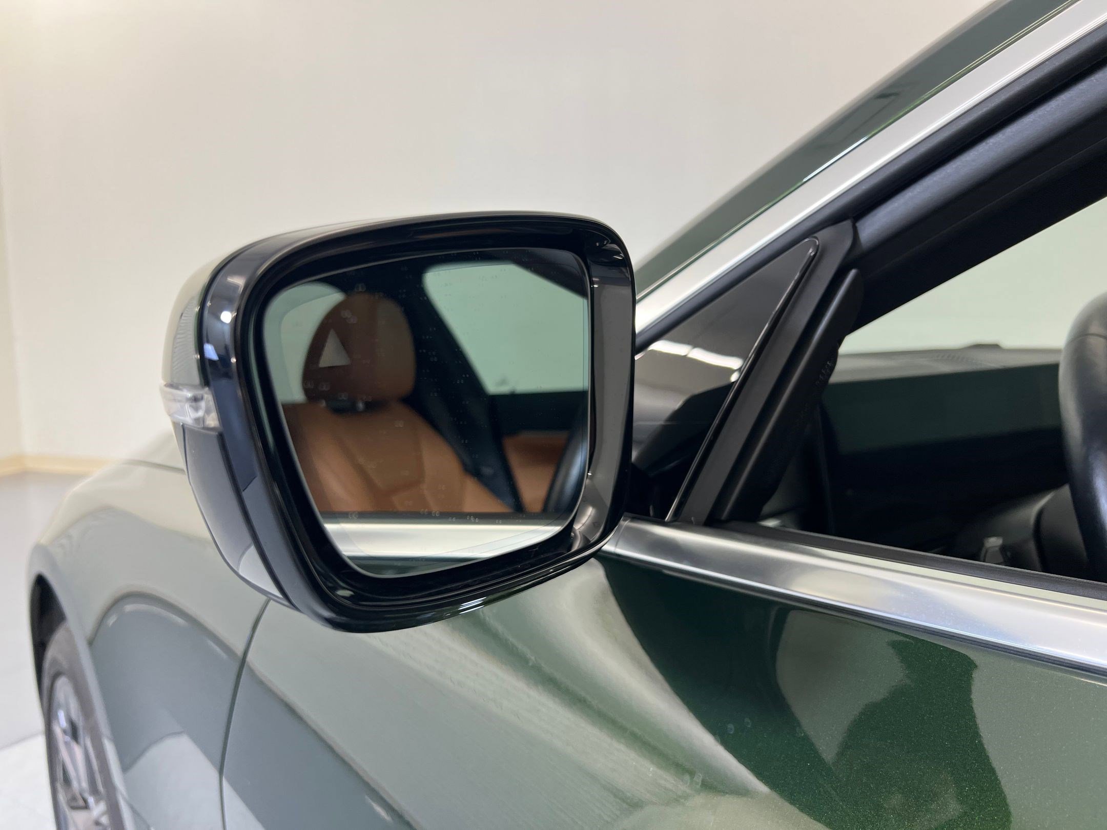 Used 2023 BMW i4 eDrive35 w/ Premium Package image 21