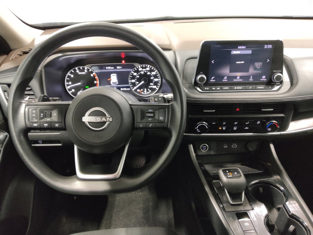 Used 2023 Nissan Rogue S image 22