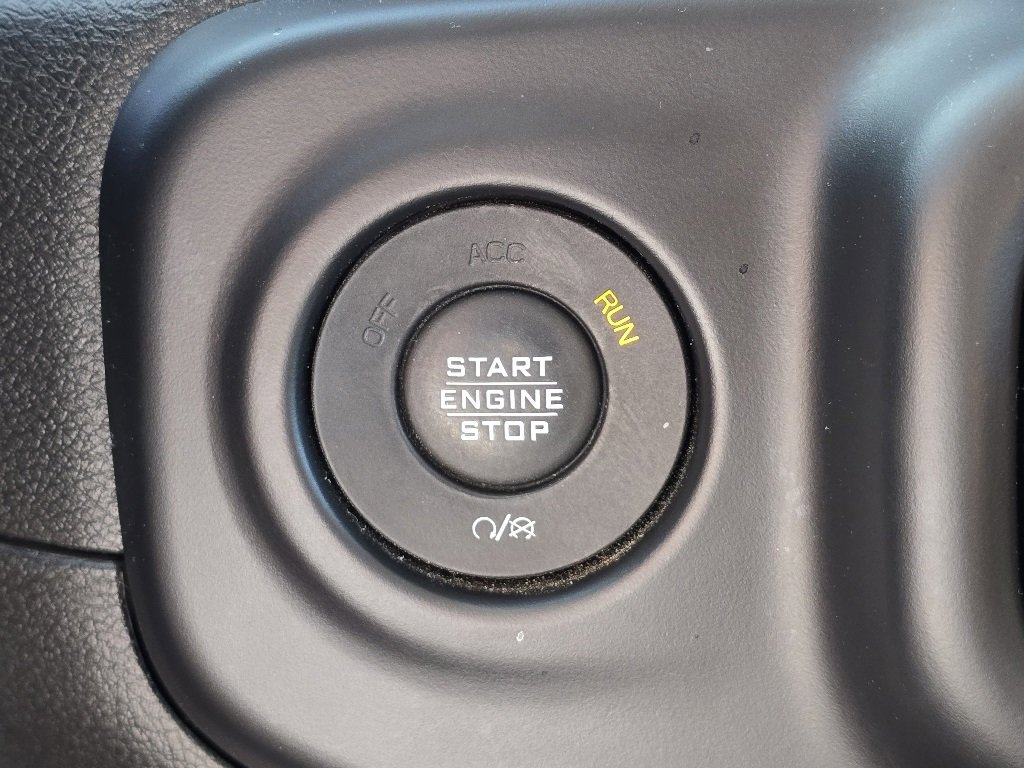 Used 2020 Jeep Wrangler Unlimited Sport image 17