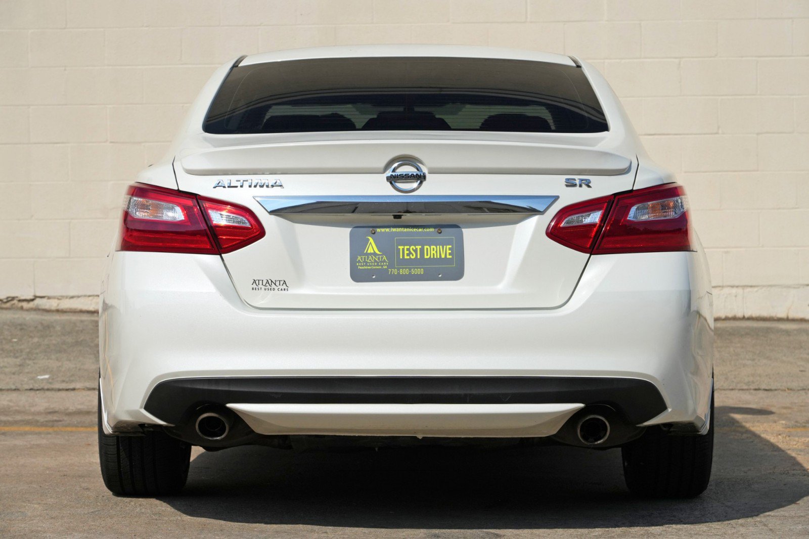 Used 2016 Nissan Altima 2.5 SR w/ LED Appearance Package FWD image 10