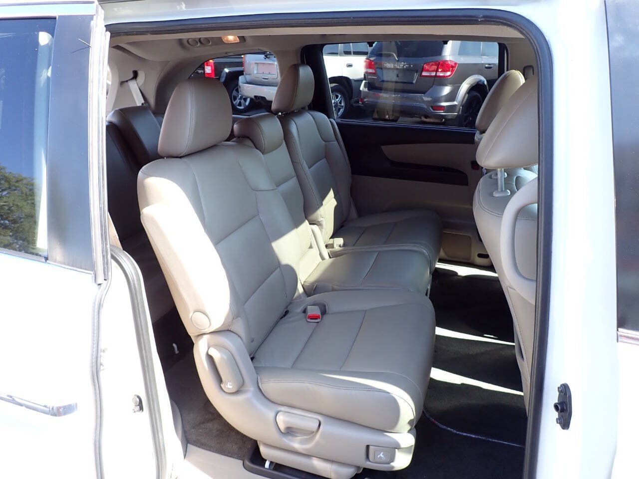 Used 2014 Honda Odyssey EX-L image 12