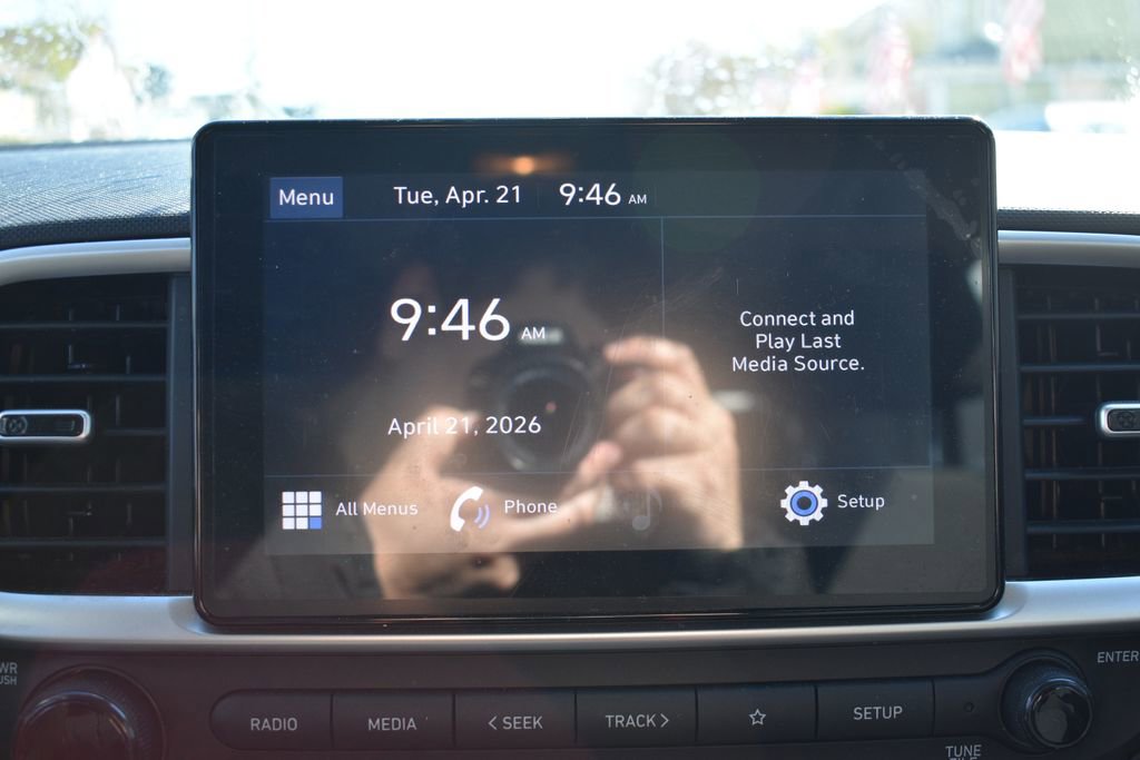Used 2022 Hyundai Venue SE FWD image 18
