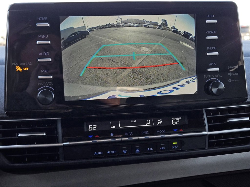 Used 2024 Toyota Sienna LE image 17