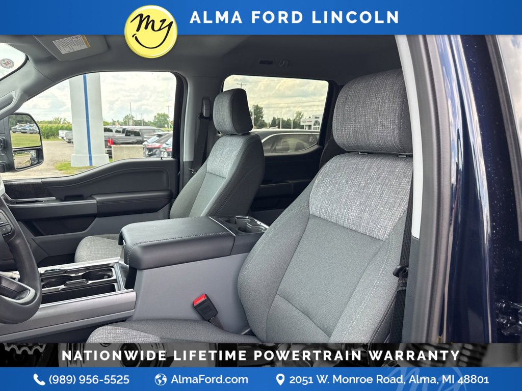 New 2025 Ford F350 XLT w/ Black Appearance Package image 19