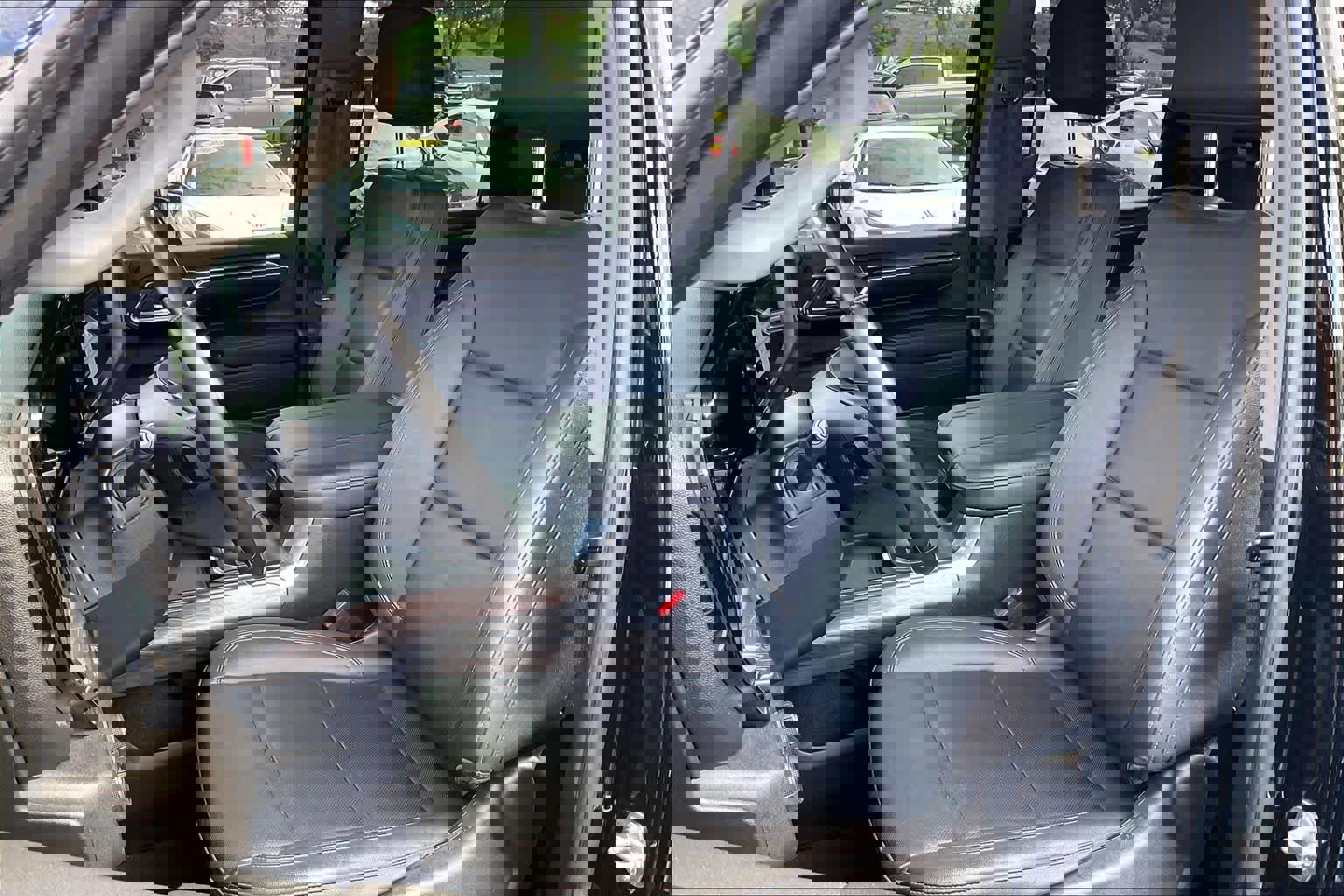 Used 2024 Chevrolet Silverado 3500 LTZ w/ LTZ Premium Package image 23