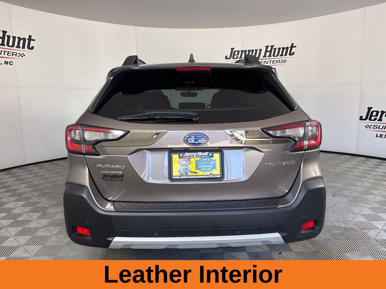 Used 2024 Subaru Outback Limited AWD/4WD image 6