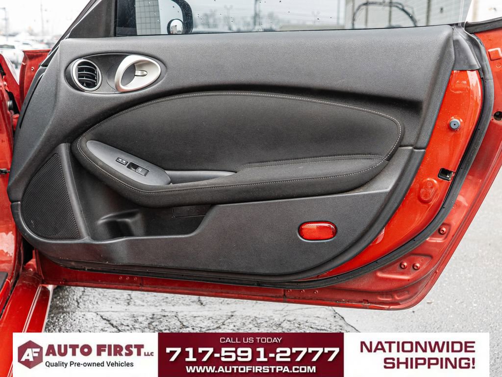Used 2013 Nissan 370Z Base w/ Aerodynamics Pkg image 12