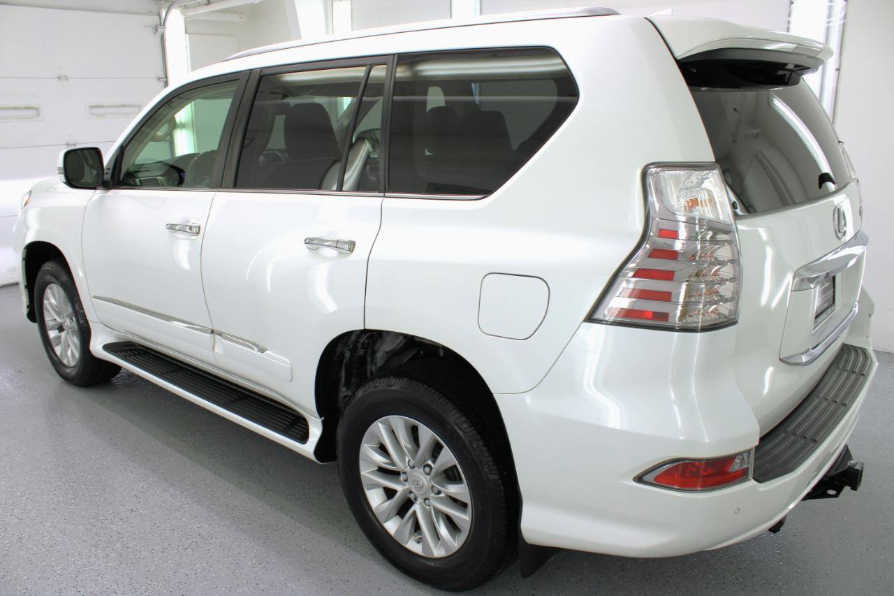 Used 2017 Lexus GX 460 Premium image 6