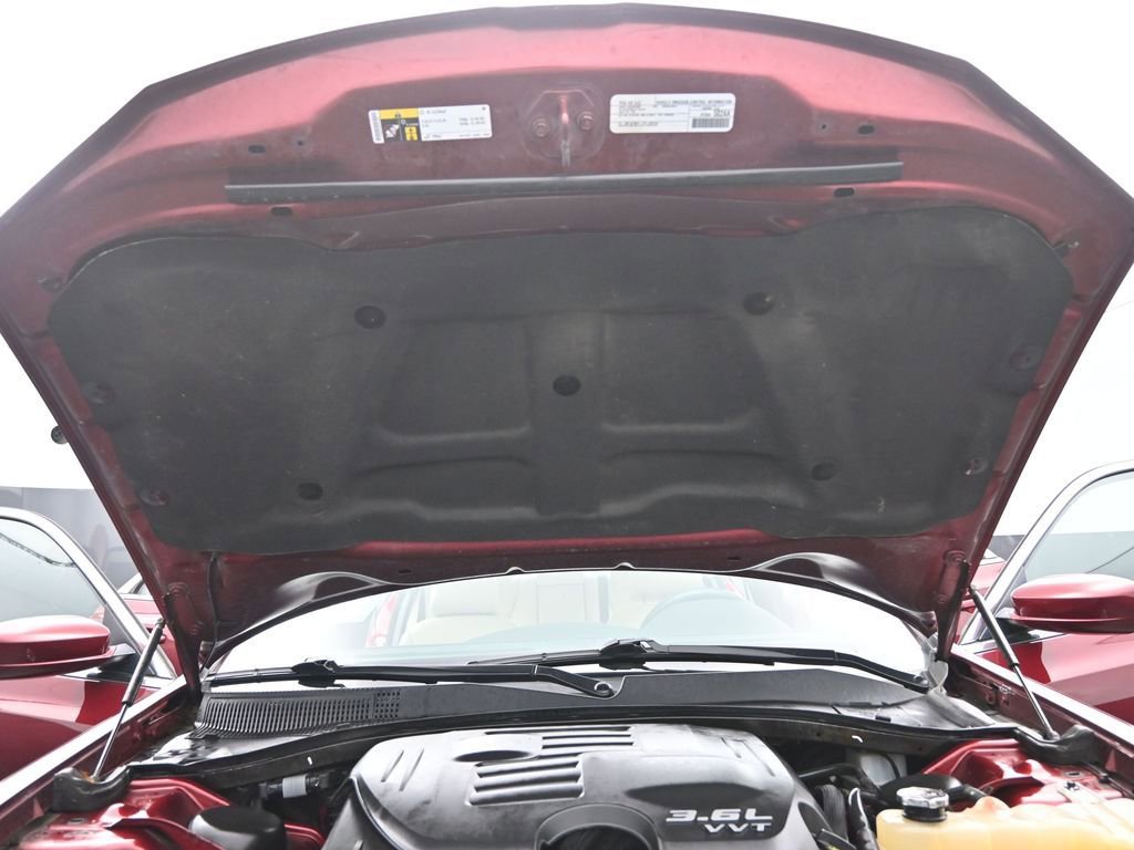 Used 2016 Chrysler 300 Limited image 21