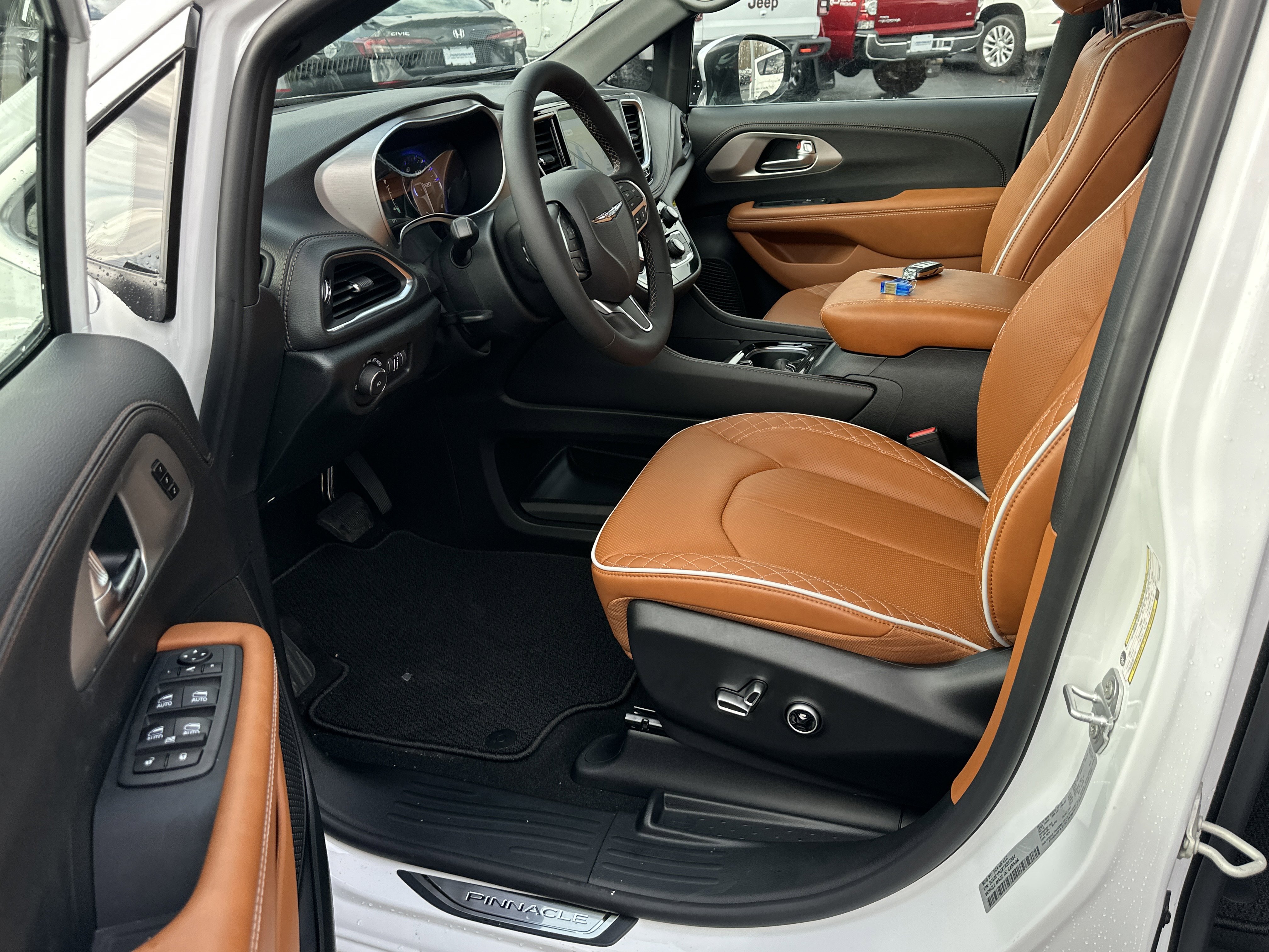 New 2026 Chrysler Pacifica Pinnacle image 27