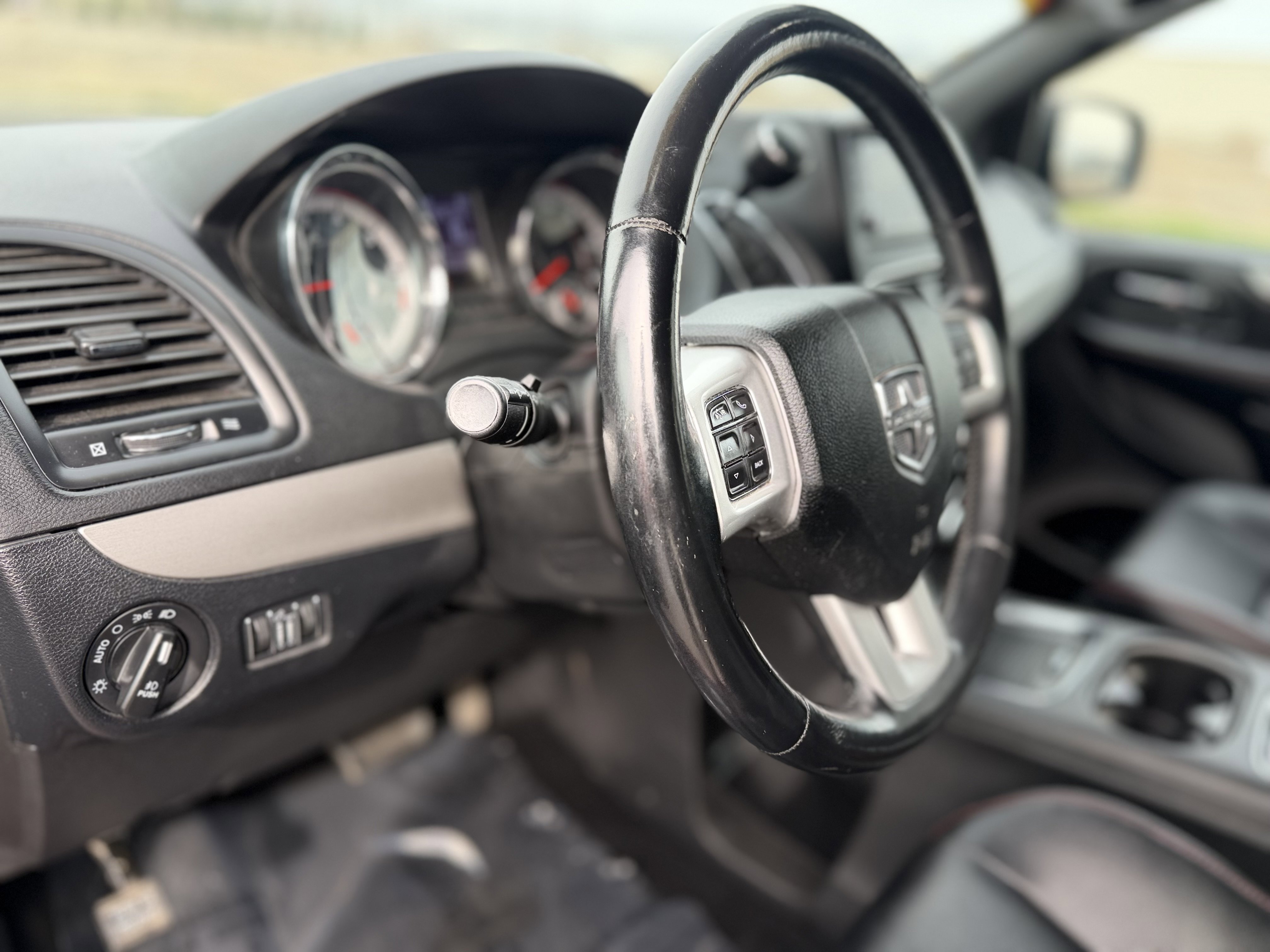 Used 2019 Dodge Grand Caravan GT FWD image 18
