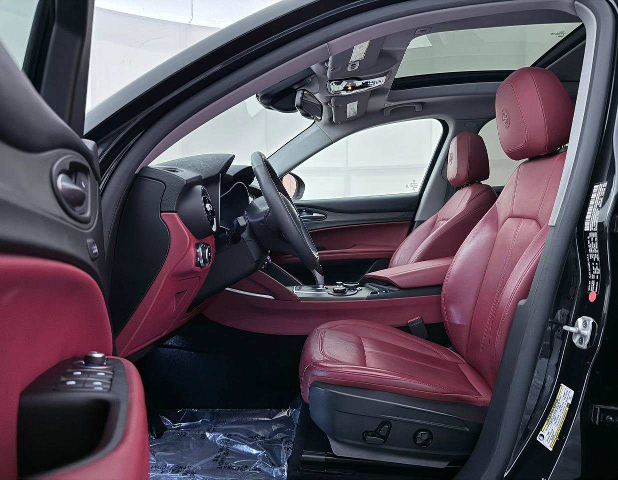 Used 2019 Alfa Romeo Stelvio Ti image 18