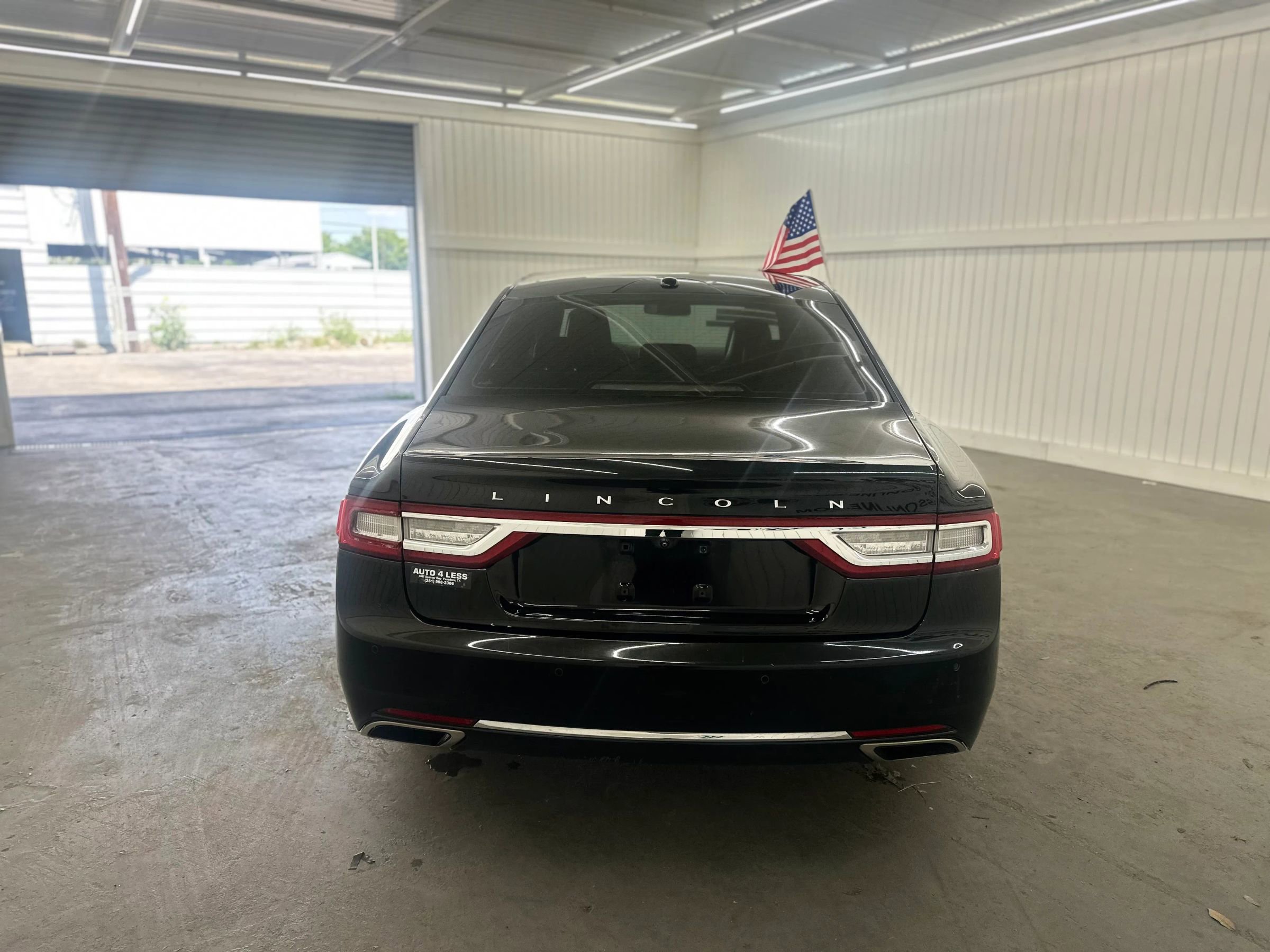 Used 2017 Lincoln Continental Reserve w/ Technology Package image 6