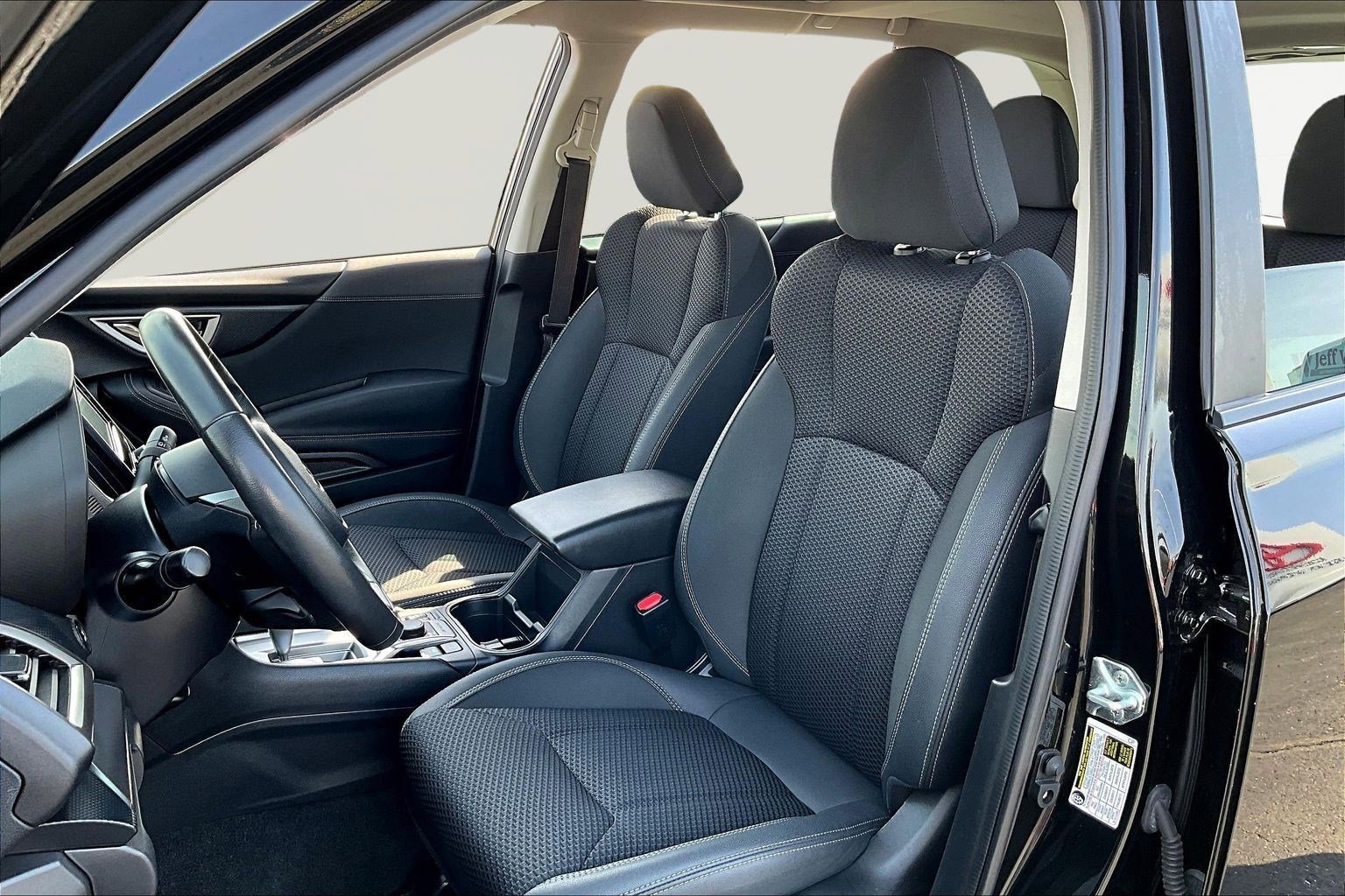 Used 2023 Subaru Forester Premium image 21