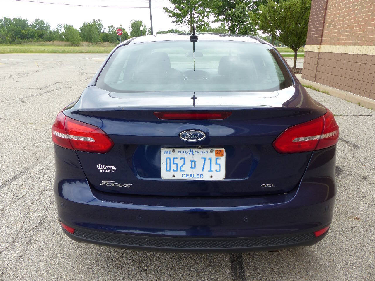 Used 2017 Ford Focus SEL FWD image 8