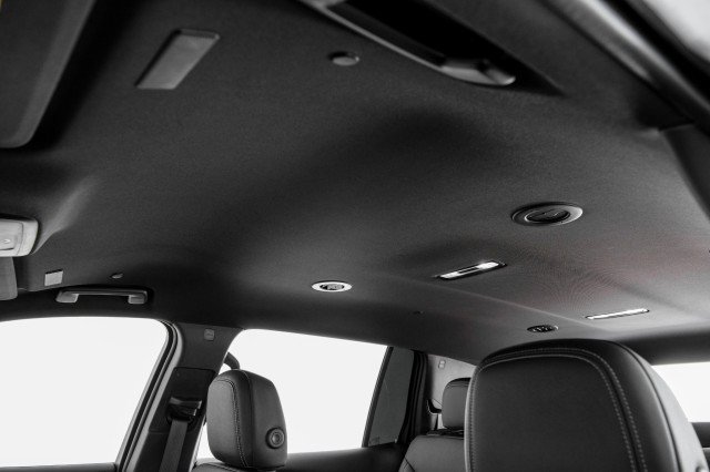Used 2025 Chevrolet Traverse LT w/ LPO, Floor Liner Package FWD image 28