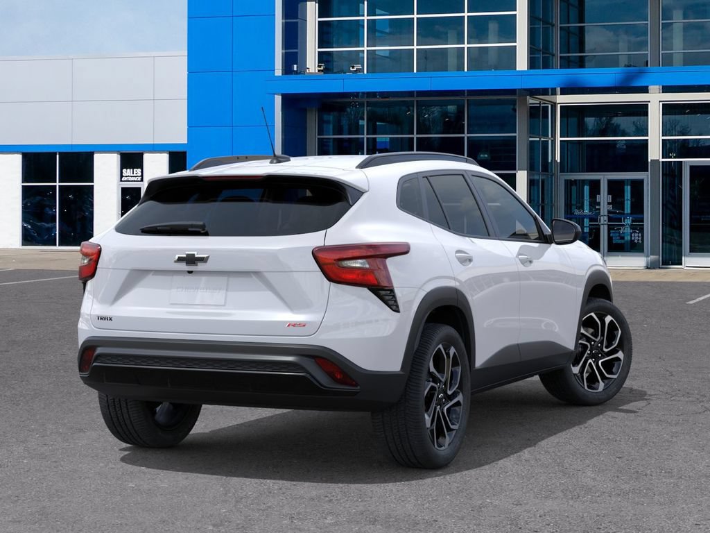 New 2026 Chevrolet Trax RS w/ Sunroof Package FWD image 4