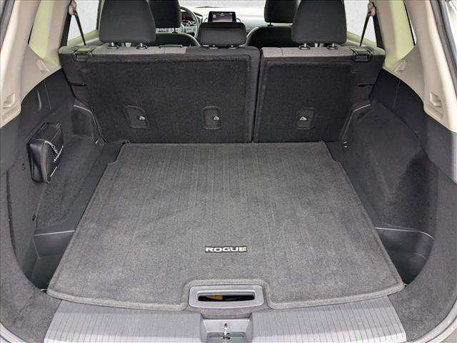 Used 2023 Nissan Rogue SV image 6