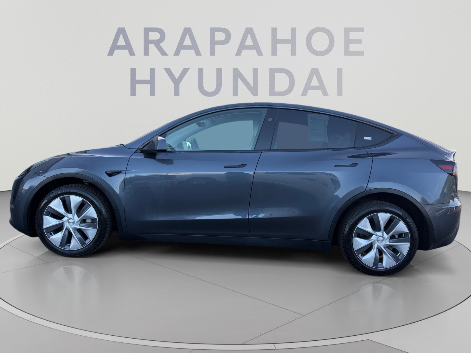 Used 2023 Tesla Model Y Long Range AWD/4WD image 2